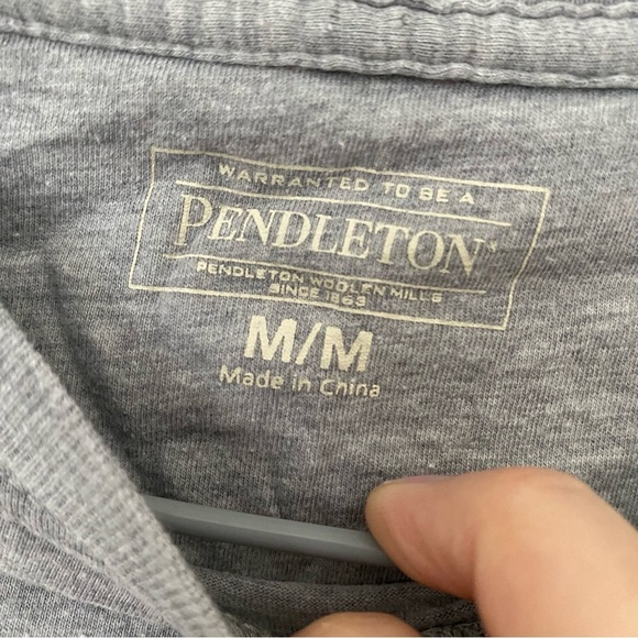 Pendleton Men’s Short Sleeve Deschutes Pocket Tee Grey Basic Tee Size Medium - Picture 5 of 7